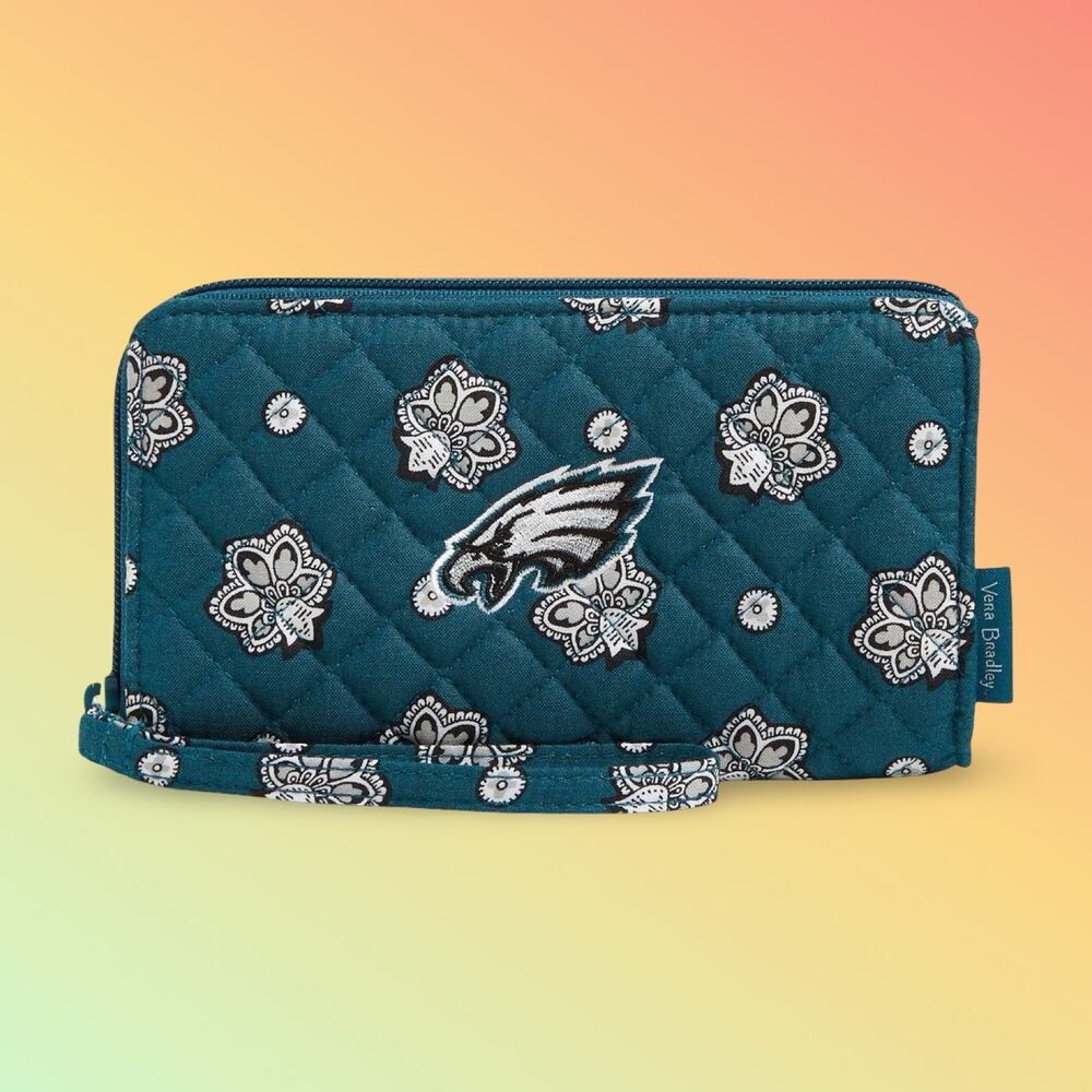 Vera Bradley NFL Philadelphia Eagles RFID Front Zip Wristlet Wallet Clutch Green